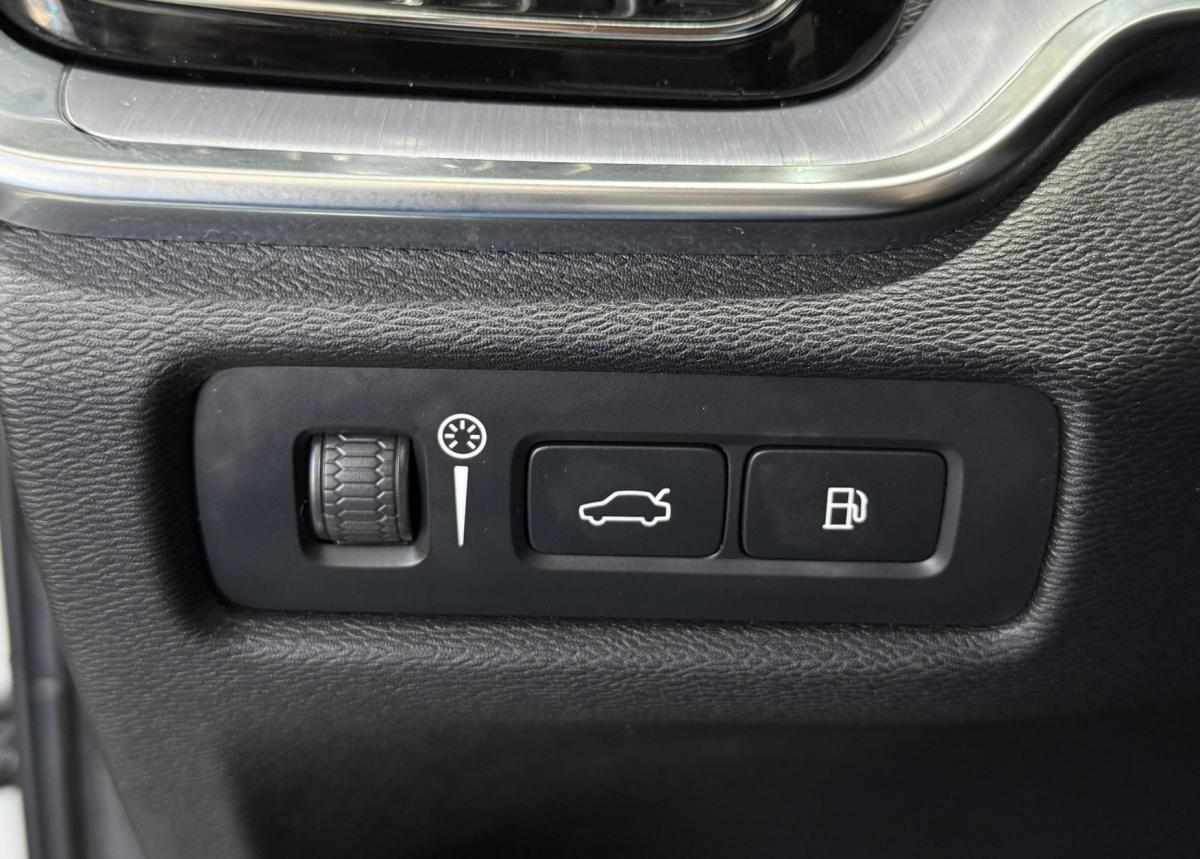 volvo-v60-t6-twin-engine-awd-2021-gasolina-1969cc