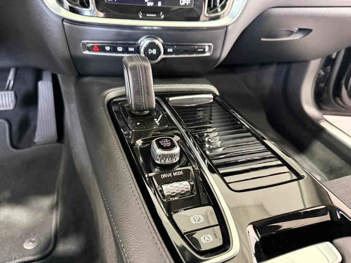 volvo-v60-t6-twin-engine-awd-2021-gasolina-1969cc
