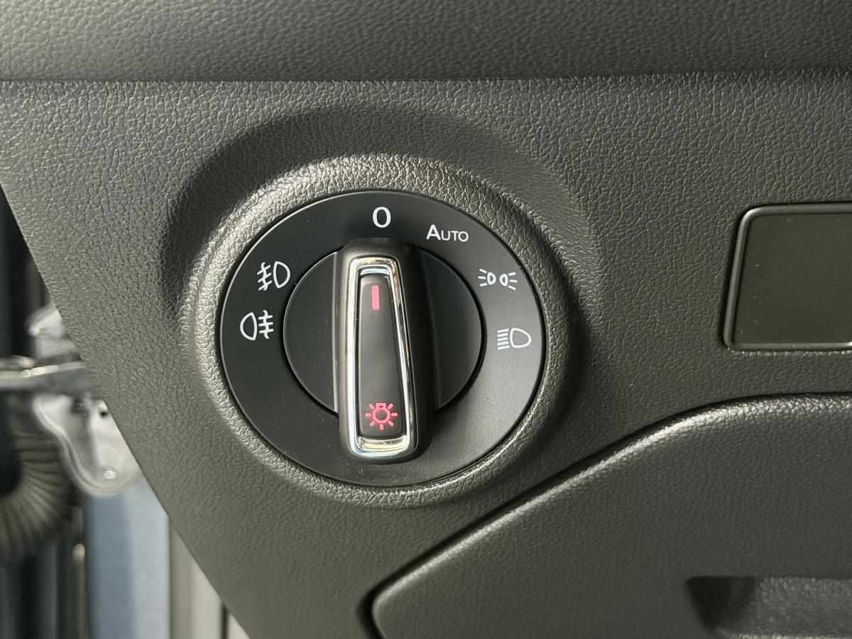 seat-leon-1-6-tdi-2020-diesel-1598cc