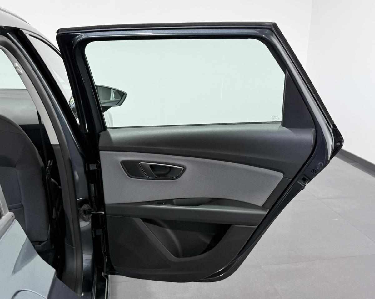 seat-leon-1-6-tdi-2020-diesel-1598cc