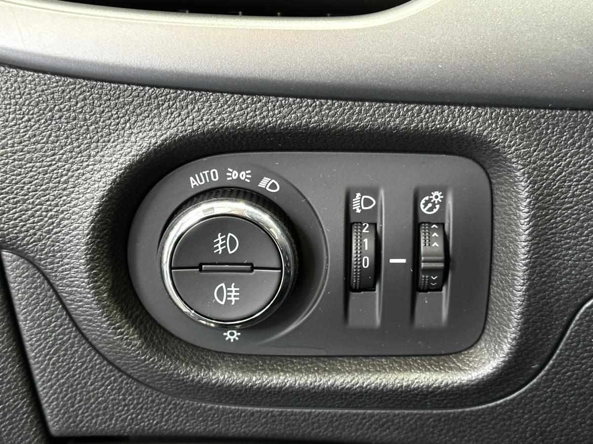 opel-astra-1-5-d-2021-diesel-1496cc