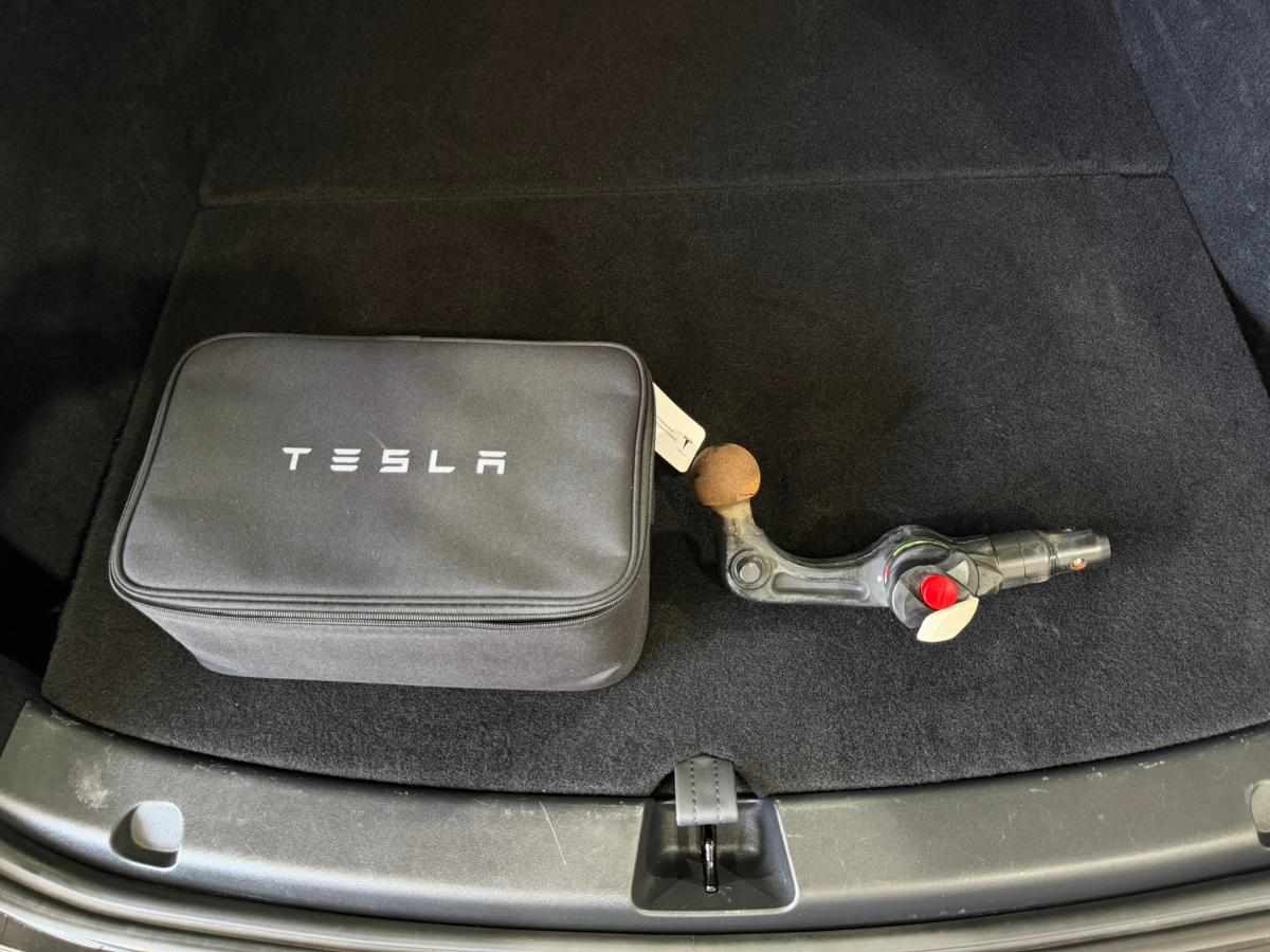 tesla-model-y-performance-2024-eletrico