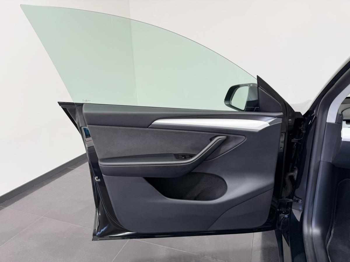 tesla-model-y-performance-2024-eletrico