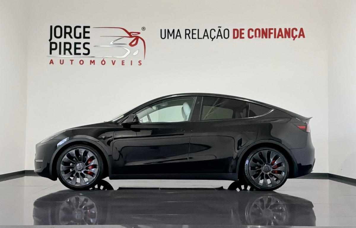 tesla-model-y-performance-2024-eletrico
