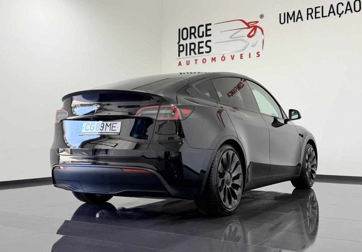 tesla-model-y-performance-2024-eletrico