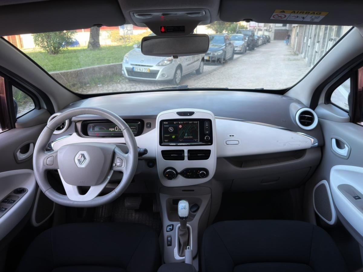 renault-zoe-2015-eletrico-0cc