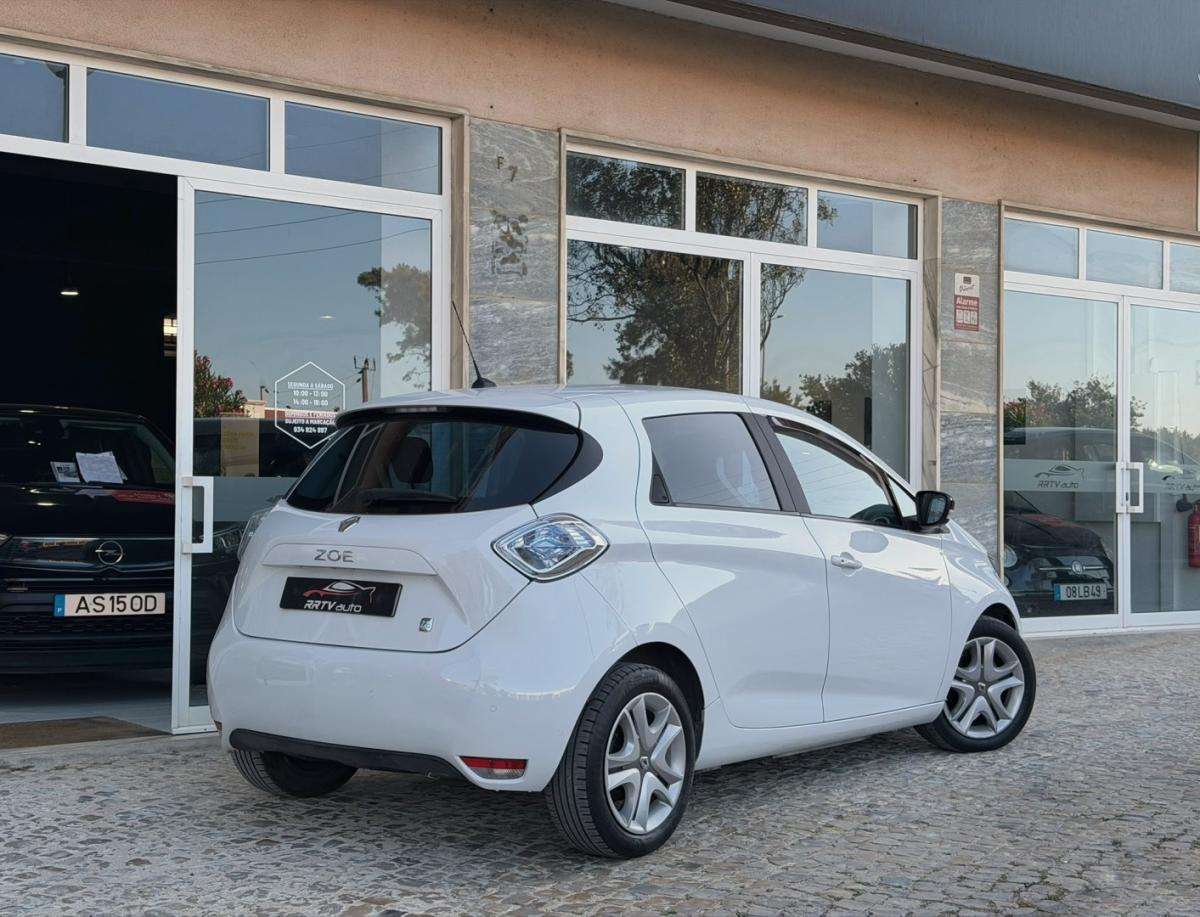renault-zoe-2015-eletrico-0cc