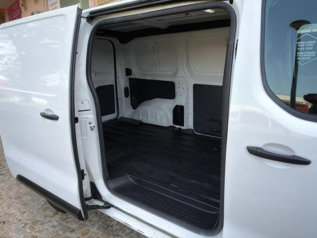peugeot-expert-2019-diesel-1560cc