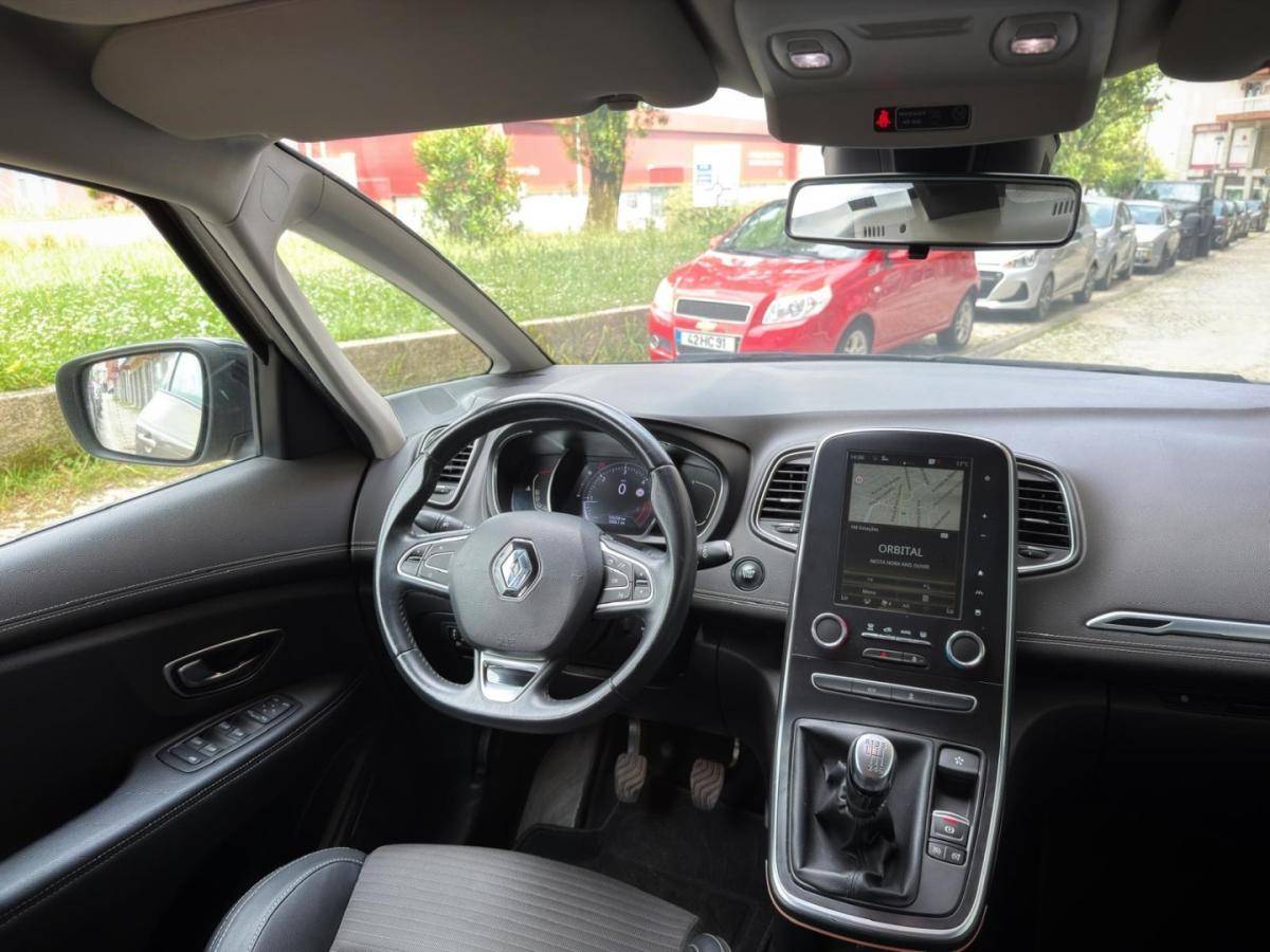renault-grand-scenic-2018-diesel-1461cc