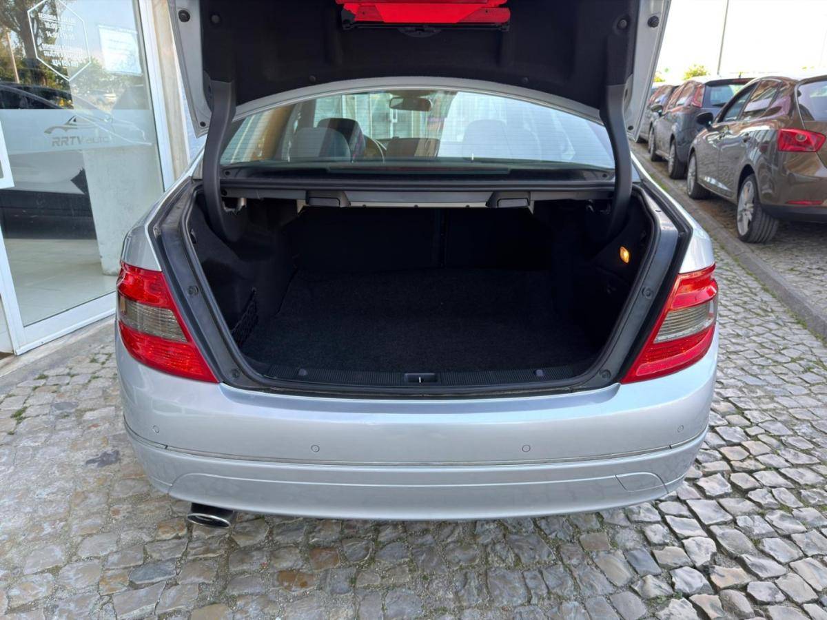 mercedes-benz-classe-c-2007-diesel-2148cc