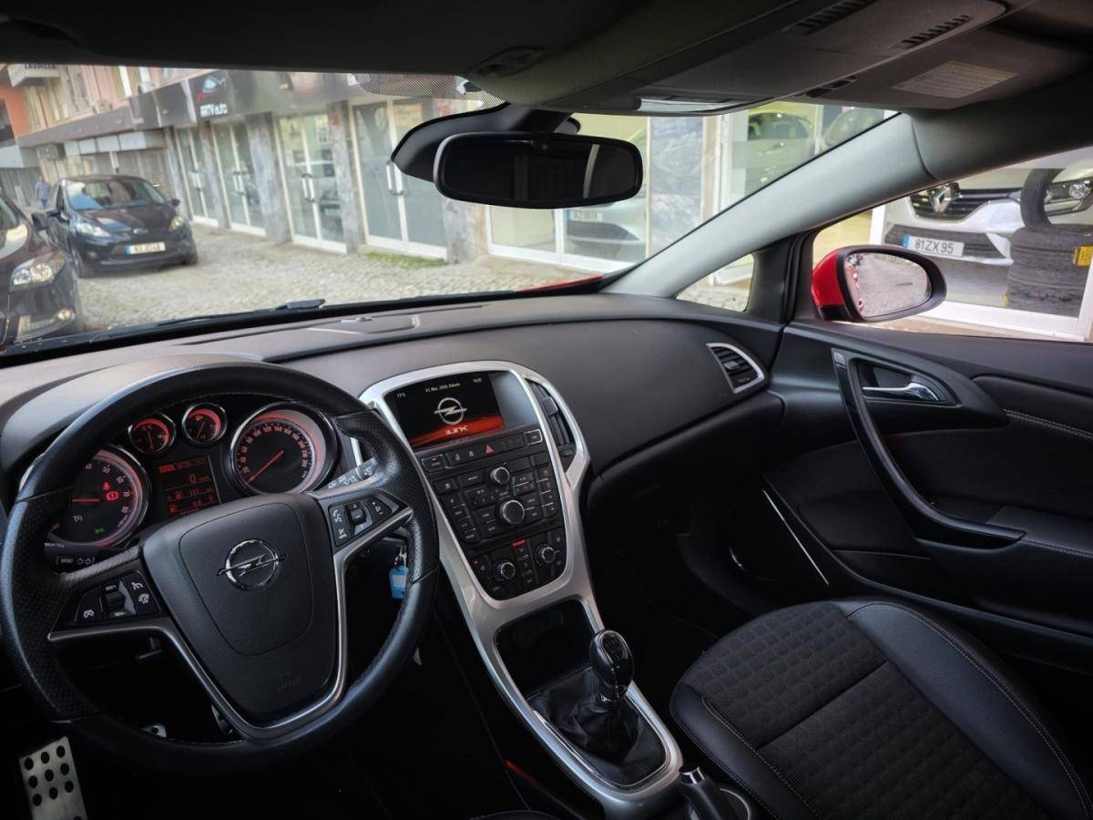 opel-astra-gtc-2015-gasolina-1598cc