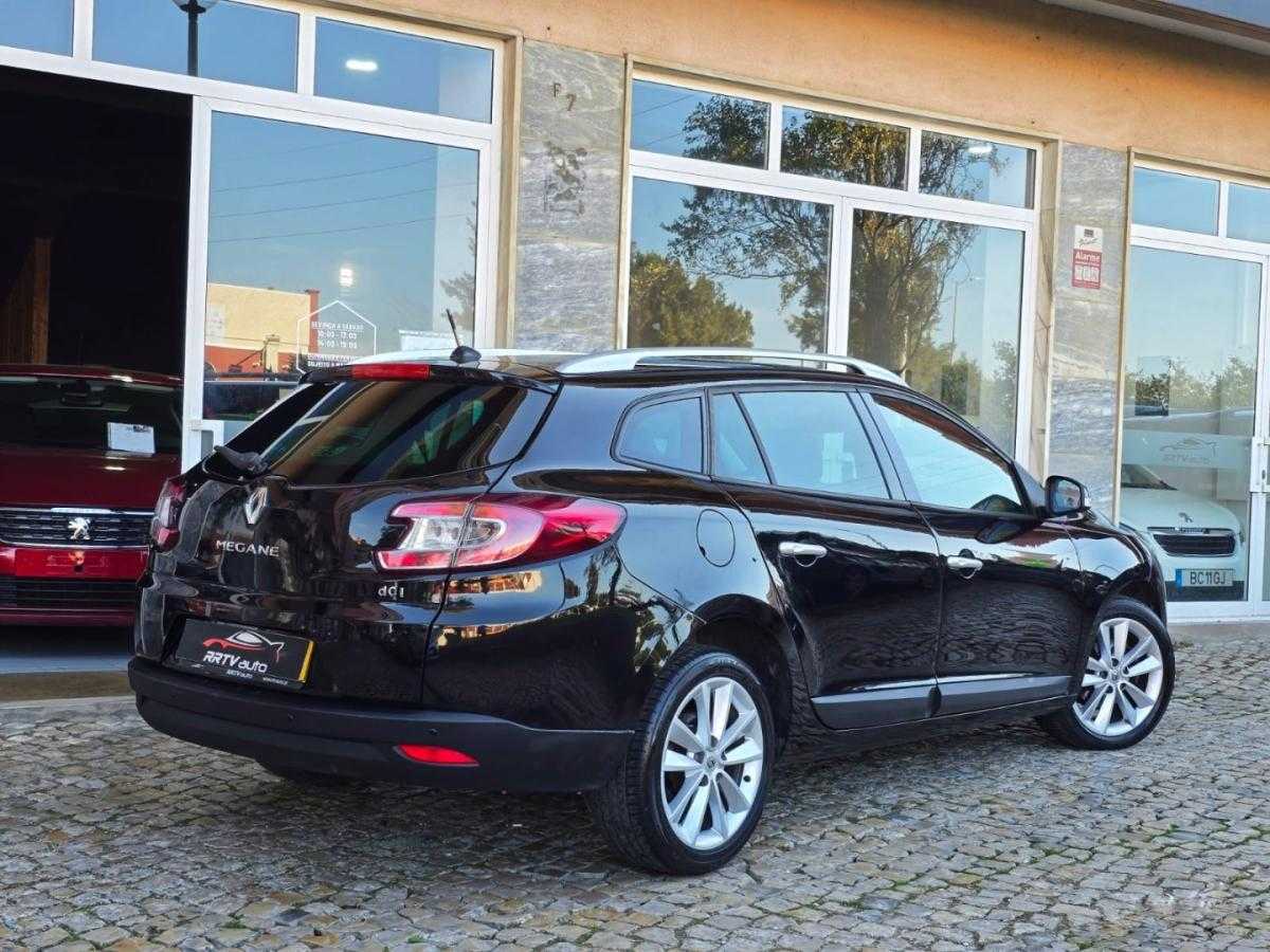 renault-megane-sport-tourer-2011-diesel-1461cc