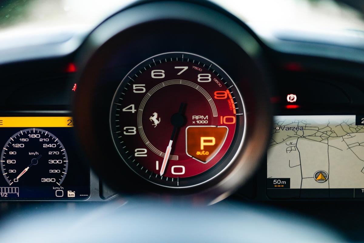ferrari-458-2011-gasolina-4497cc