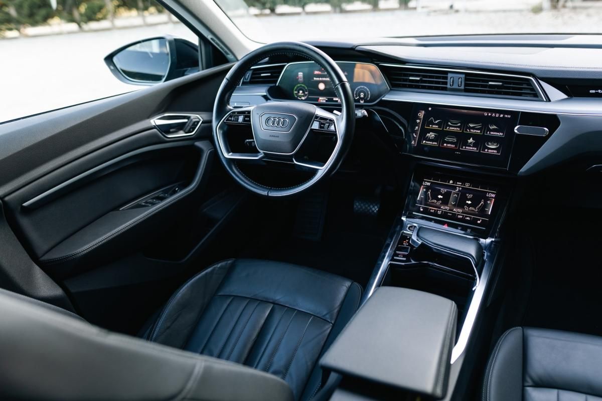 audi-e-tron-2020-eletrico-0cc