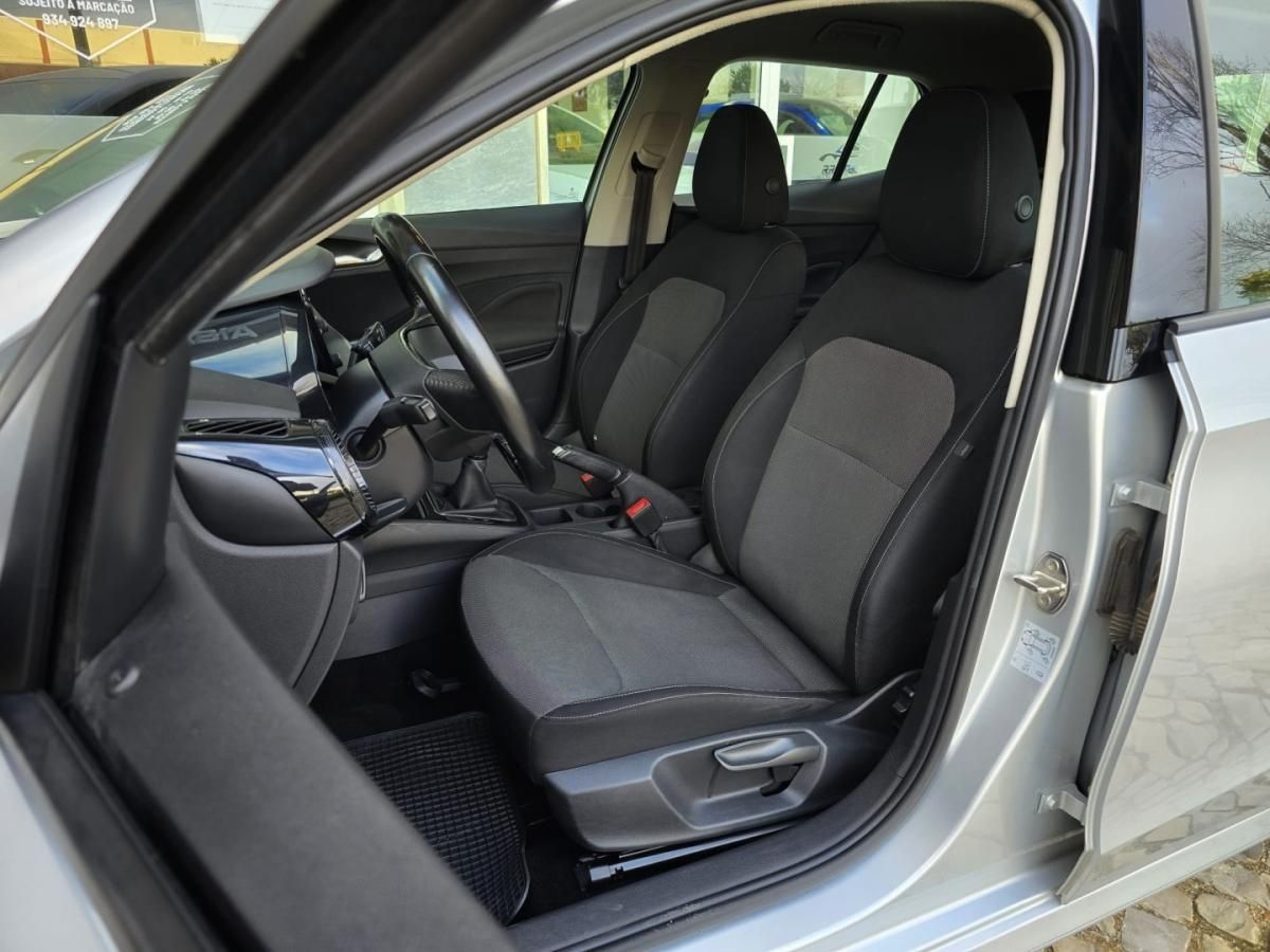 skoda-fabia-2023-gasolina-999cc