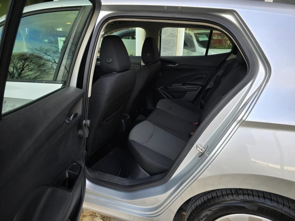 skoda-fabia-2023-gasolina-999cc
