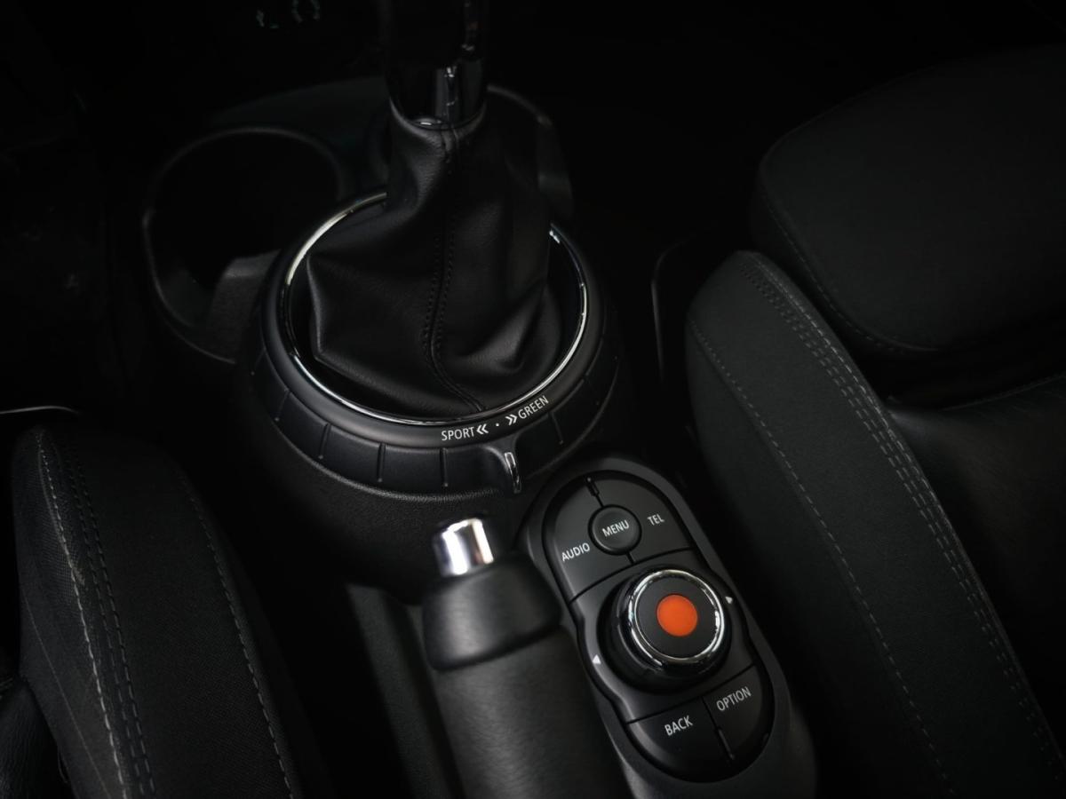 mini-cooper-2016-gasolina-1998cc