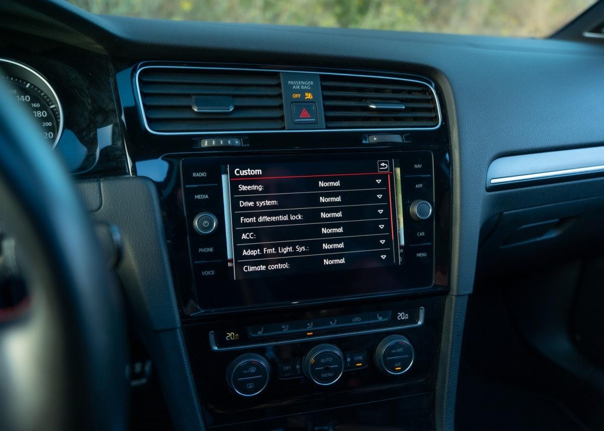 volkswagen-golf-2018-gasolina-1984cc