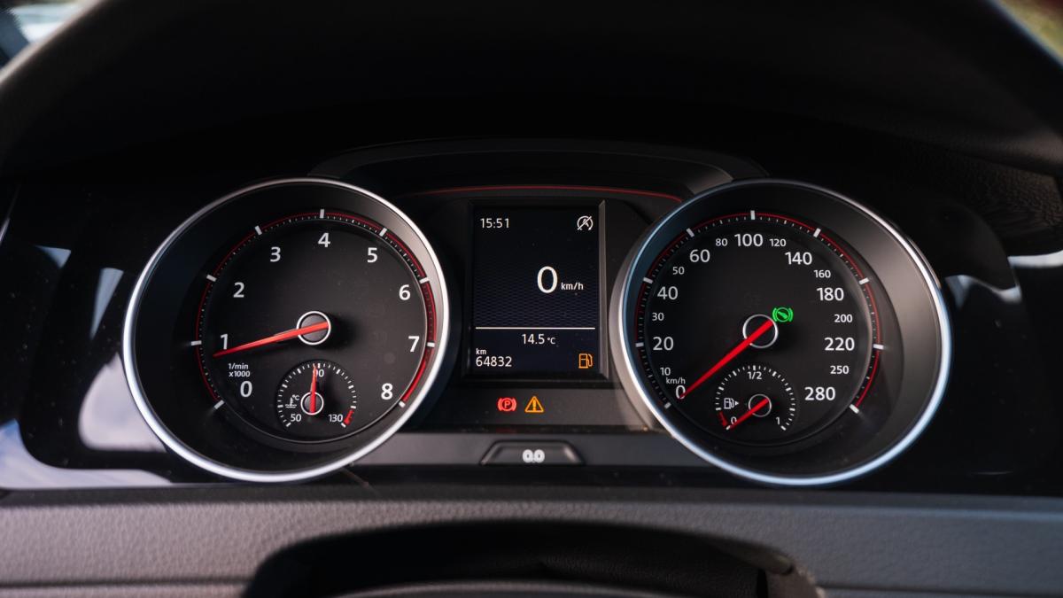 volkswagen-golf-2016-gasolina-1984cc