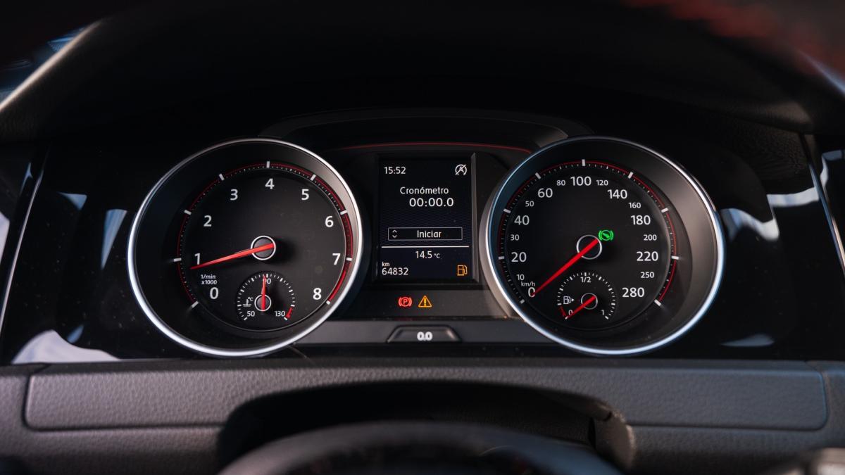 volkswagen-golf-2016-gasolina-1984cc