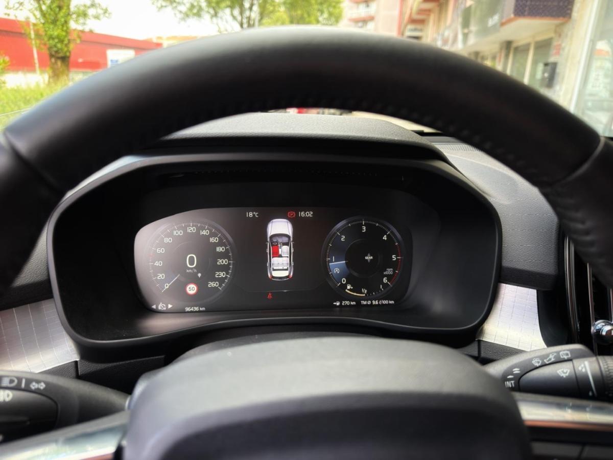 volvo-xc40-2019-diesel-1969cc