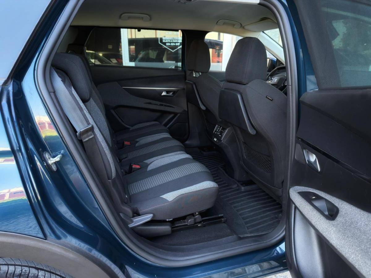 peugeot-5008-2022-diesel-1499cc
