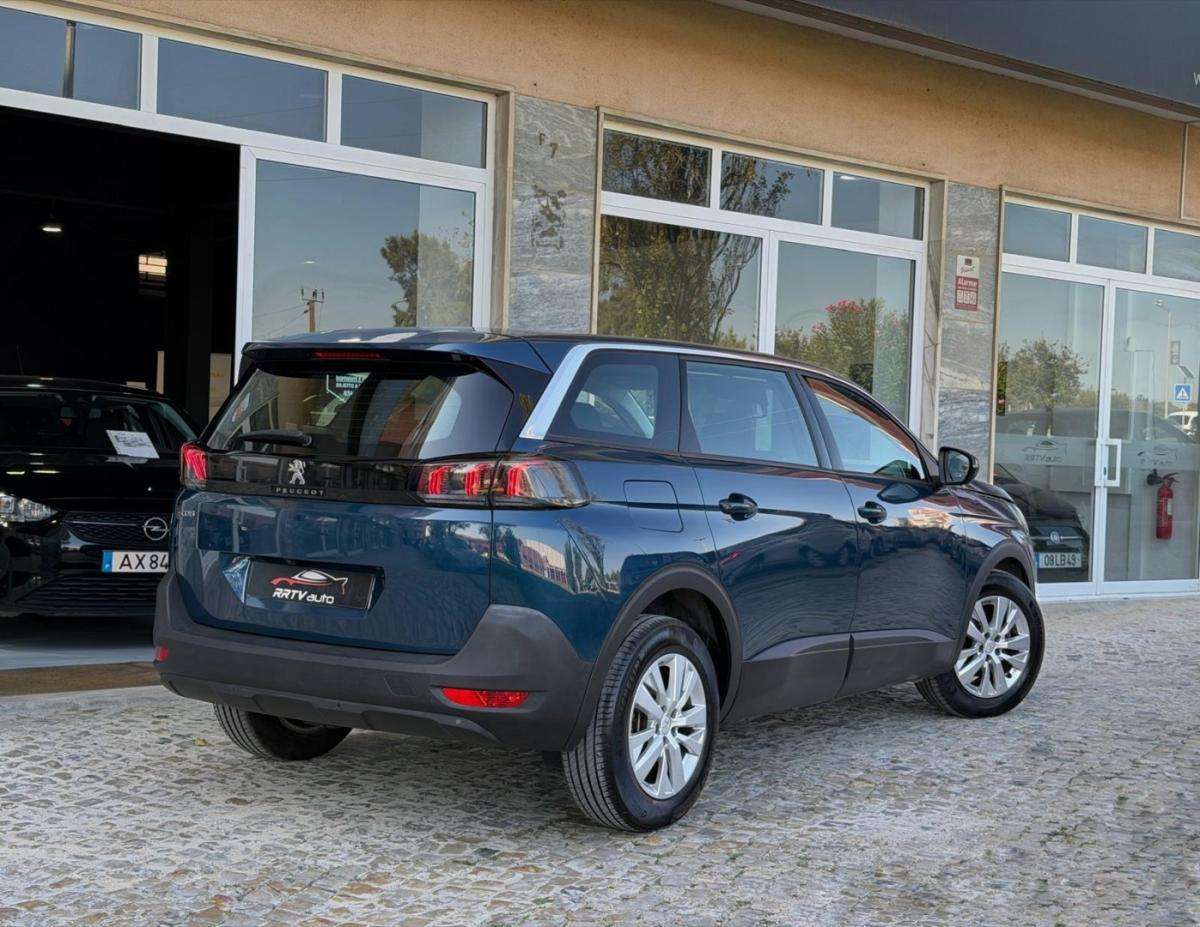 peugeot-5008-2022-diesel-1499cc