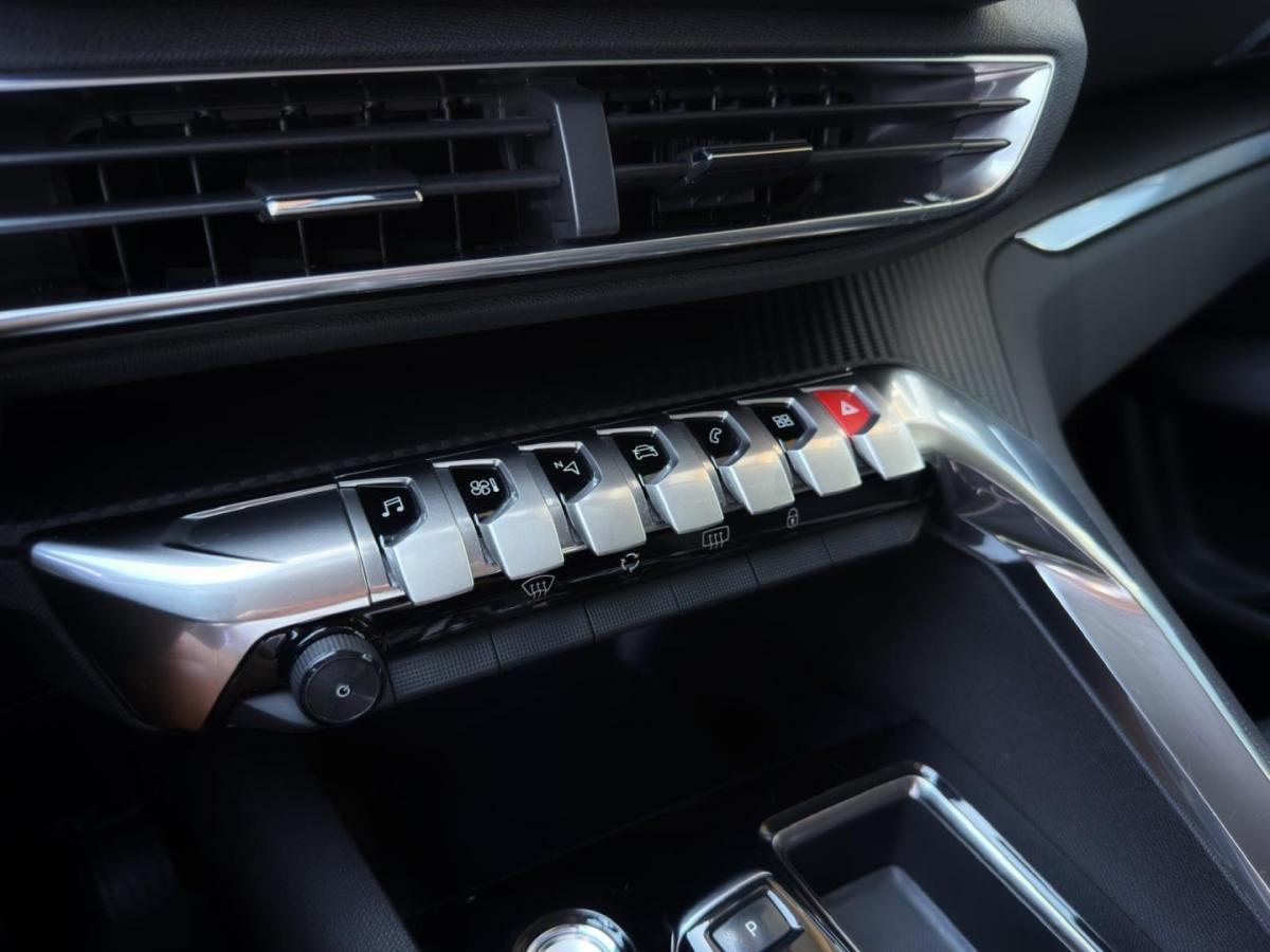 peugeot-5008-2022-diesel-1499cc