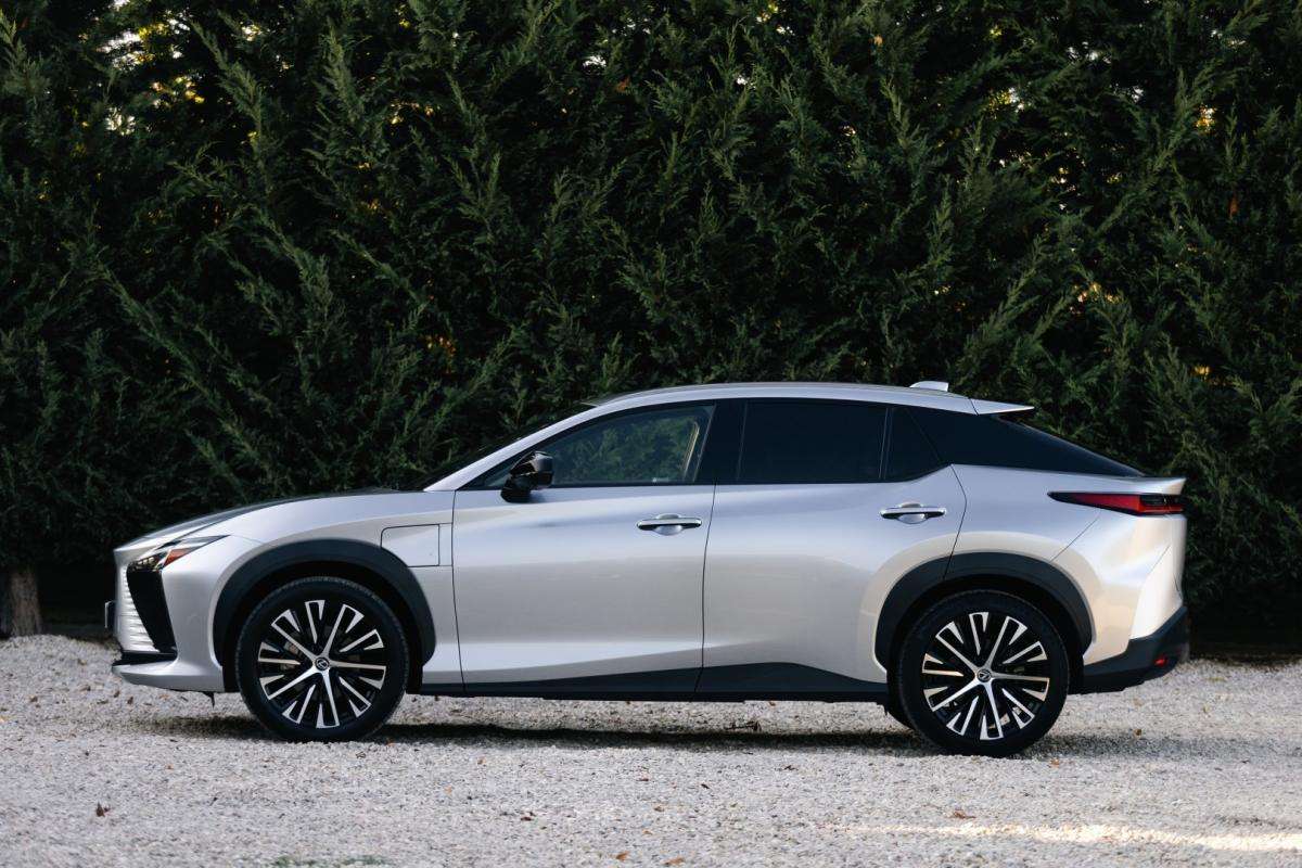 lexus-rz-2025-eletrico-0cc