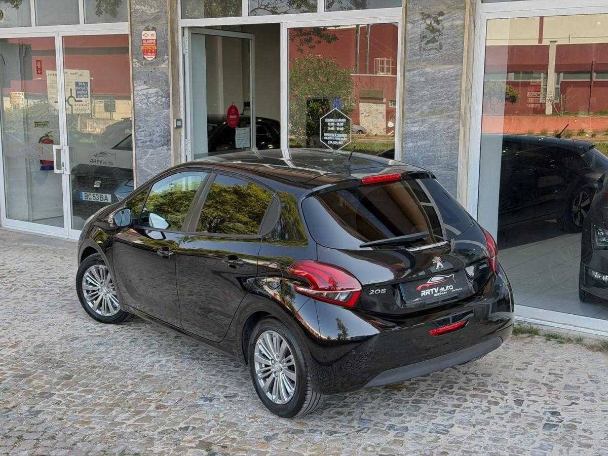 peugeot-208-2016-gasolina-1199cc