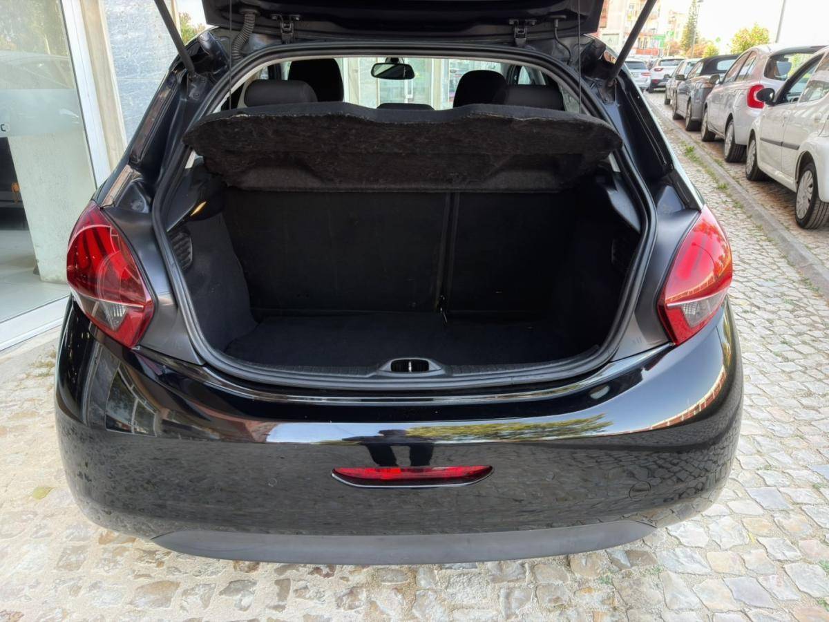 peugeot-208-2016-gasolina-1199cc
