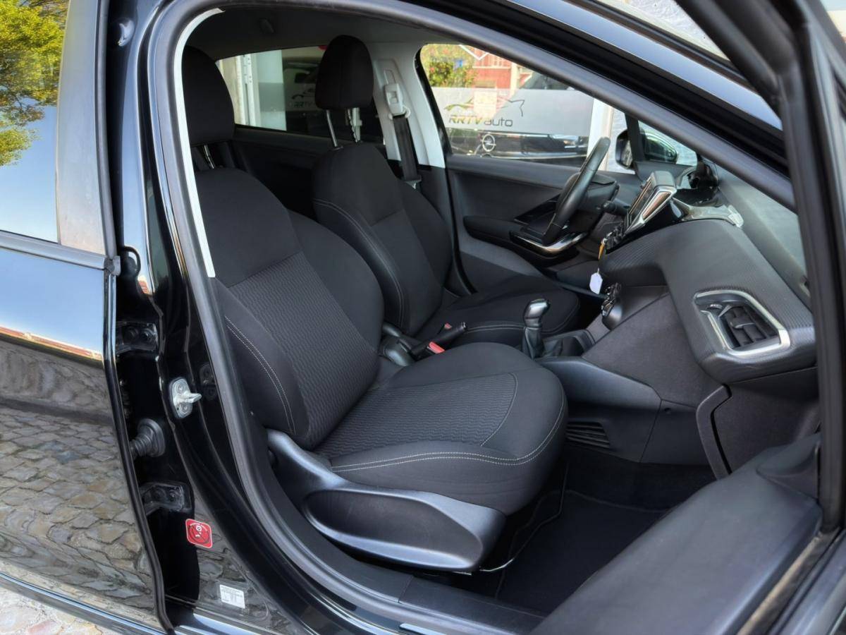 peugeot-208-2016-gasolina-1199cc
