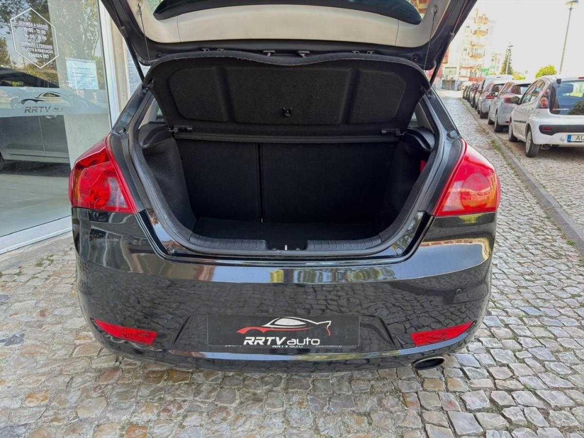 kia-ceed-2010-gasolina-1396cc