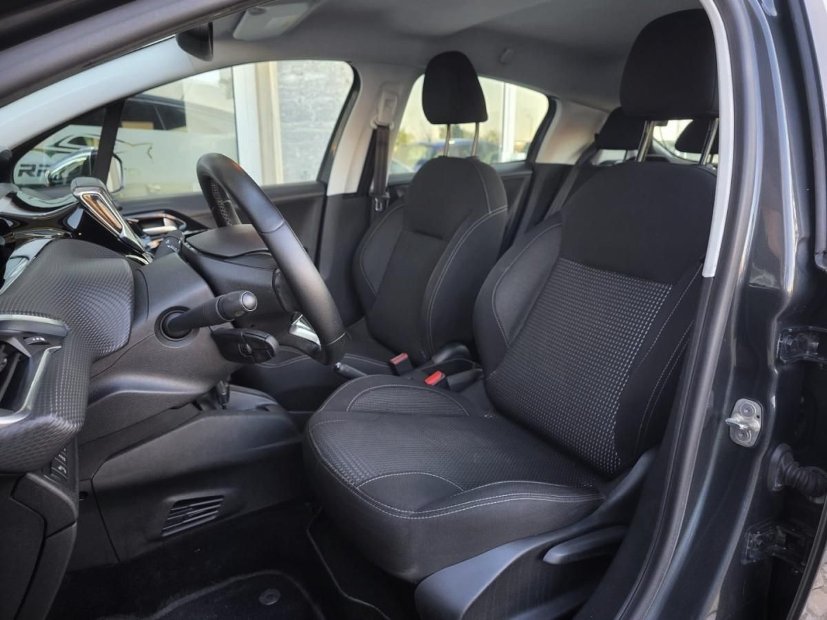 peugeot-208-2016-gasolina-1199cc