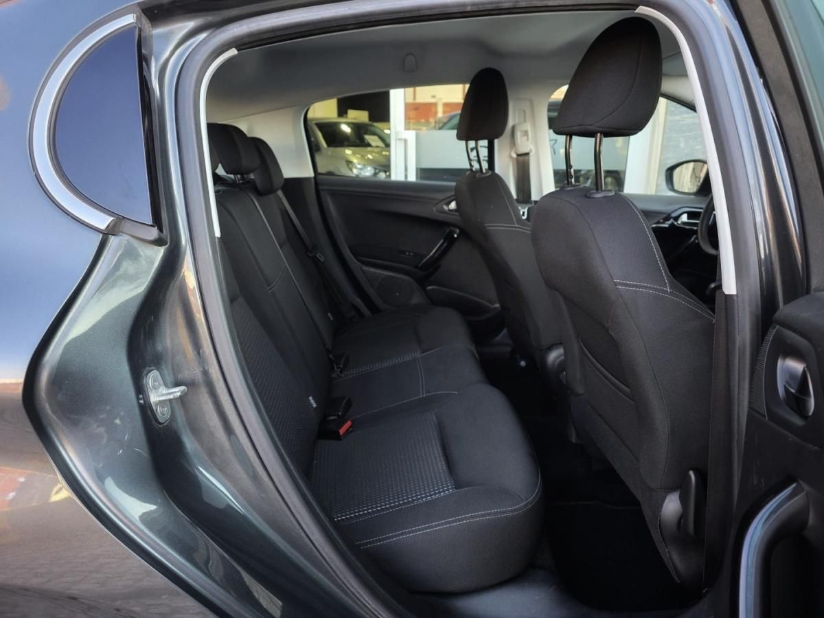 peugeot-208-2016-gasolina-1199cc