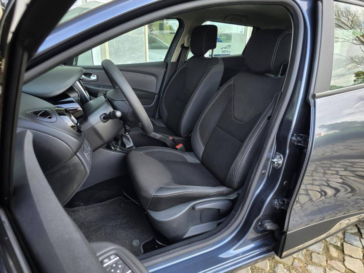 renault-clio-sport-tourer-2018-diesel-1461cc