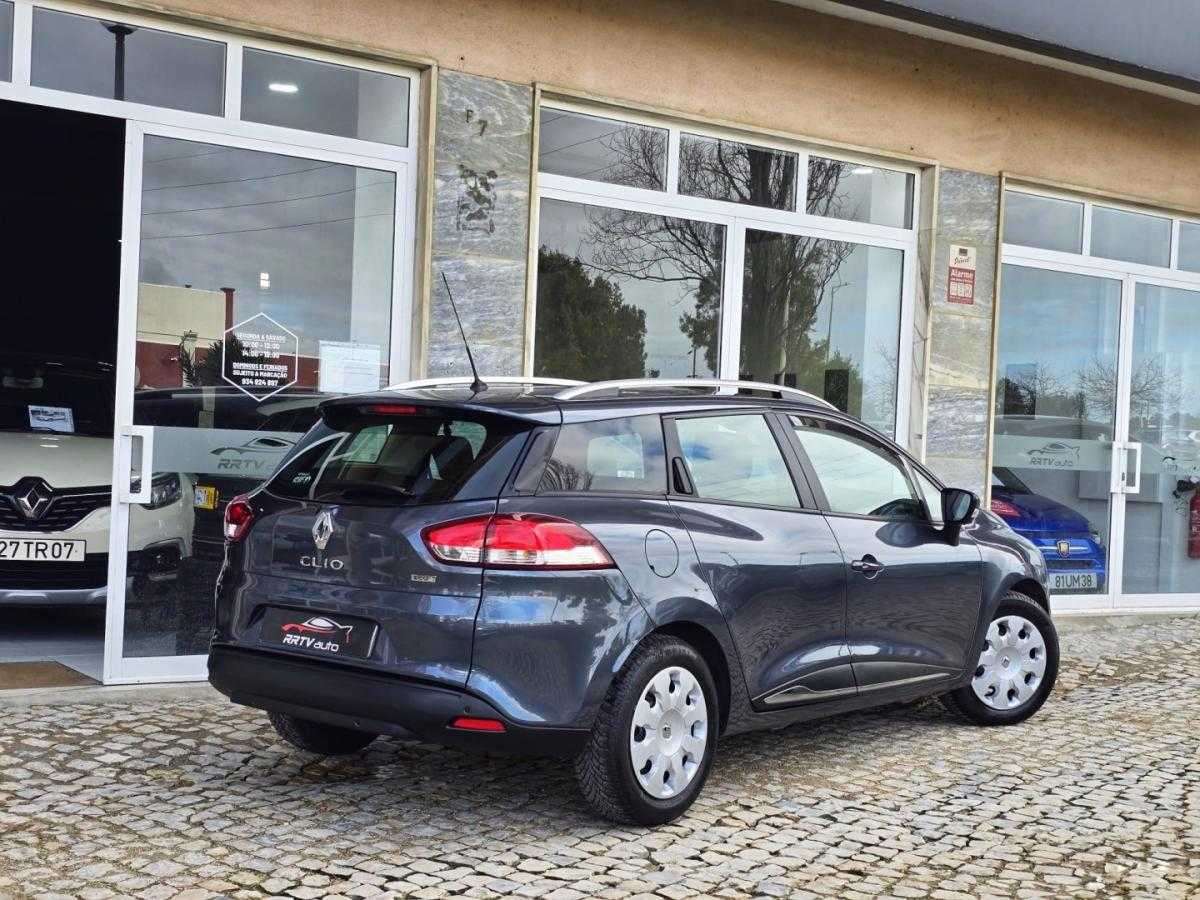 renault-clio-sport-tourer-2018-diesel-1461cc
