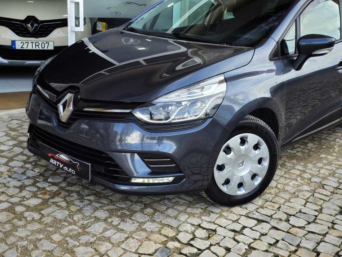 renault-clio-sport-tourer-2018-diesel-1461cc