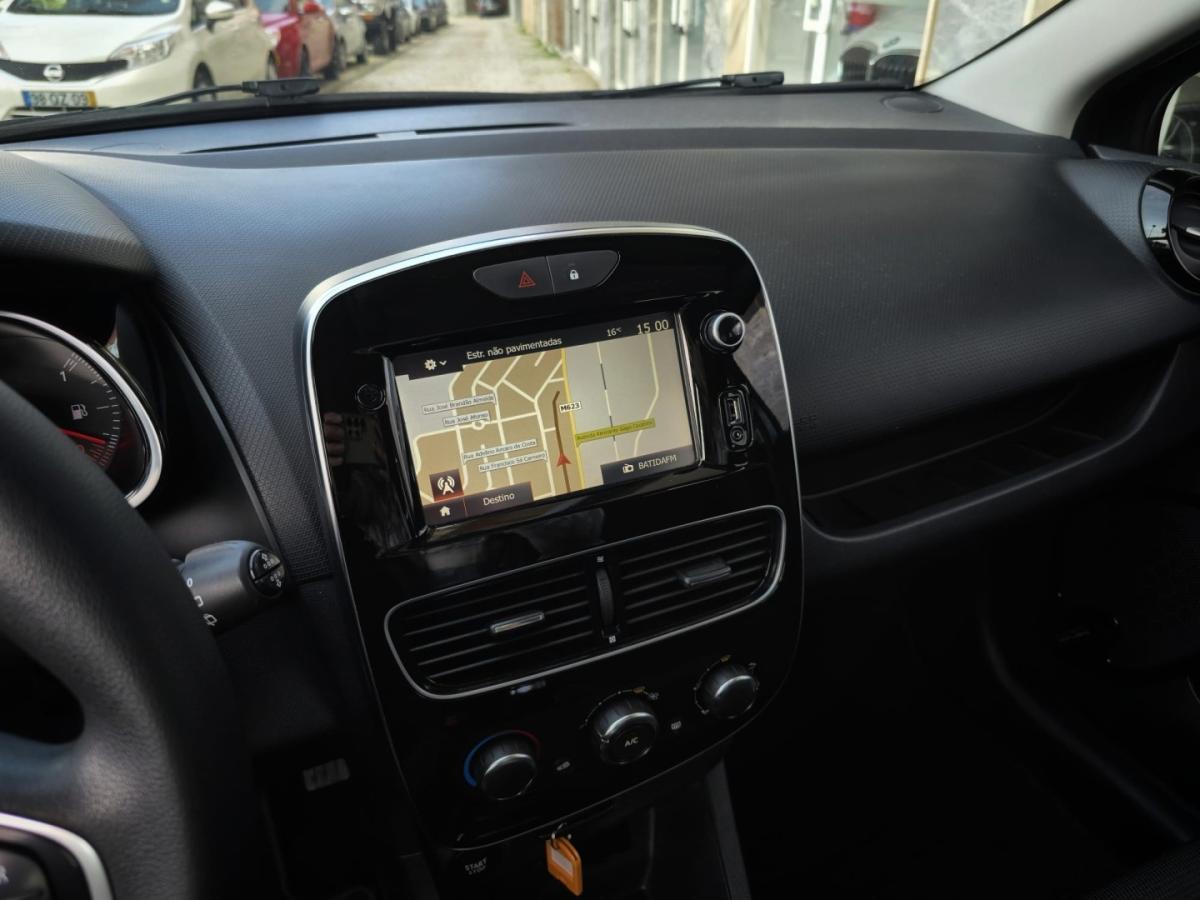 renault-clio-sport-tourer-2018-diesel-1461cc