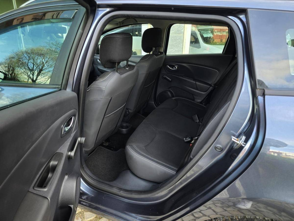 renault-clio-sport-tourer-2018-diesel-1461cc
