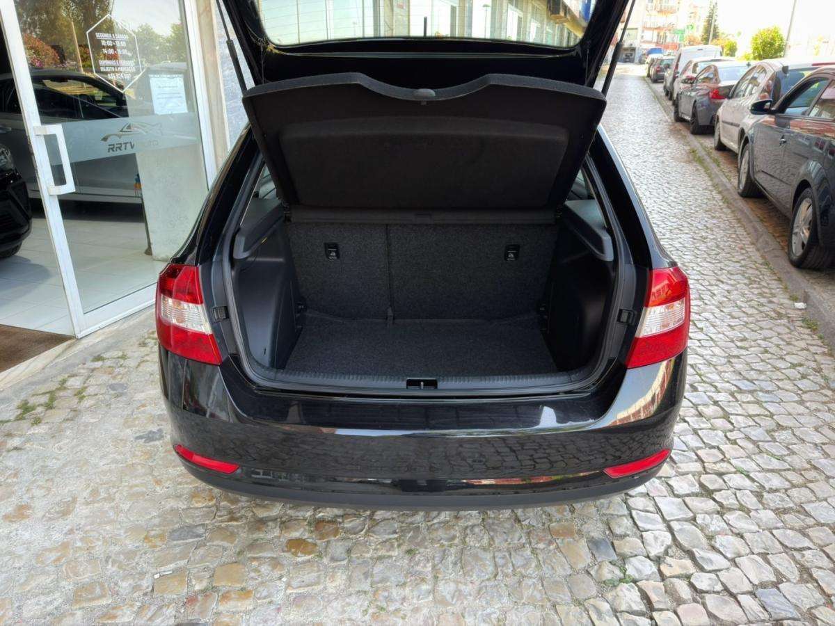 skoda-rapid-spaceback-2013-diesel-1598cc