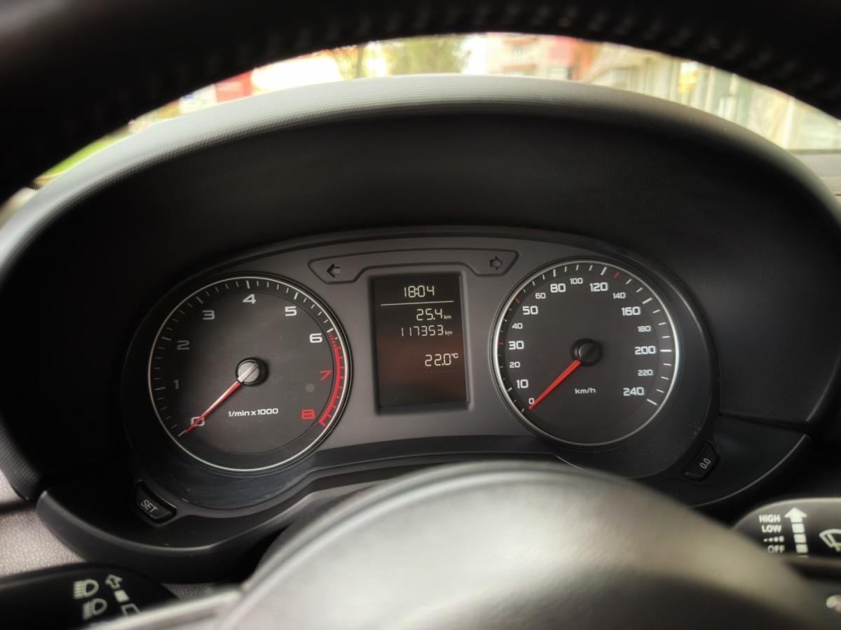 audi-a1-2011-gasolina-1197cc