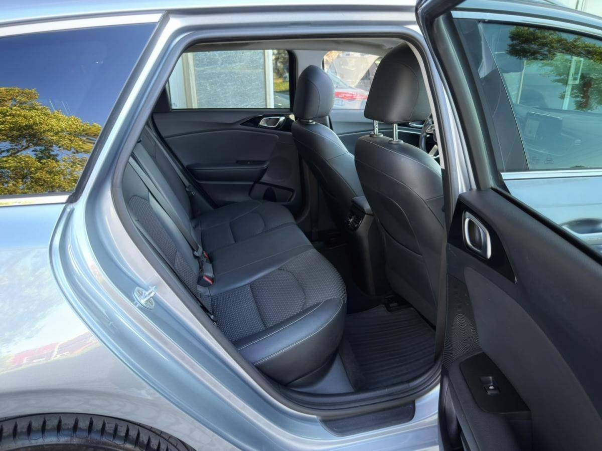 kia-ceed-sw-2018-diesel-1582cc