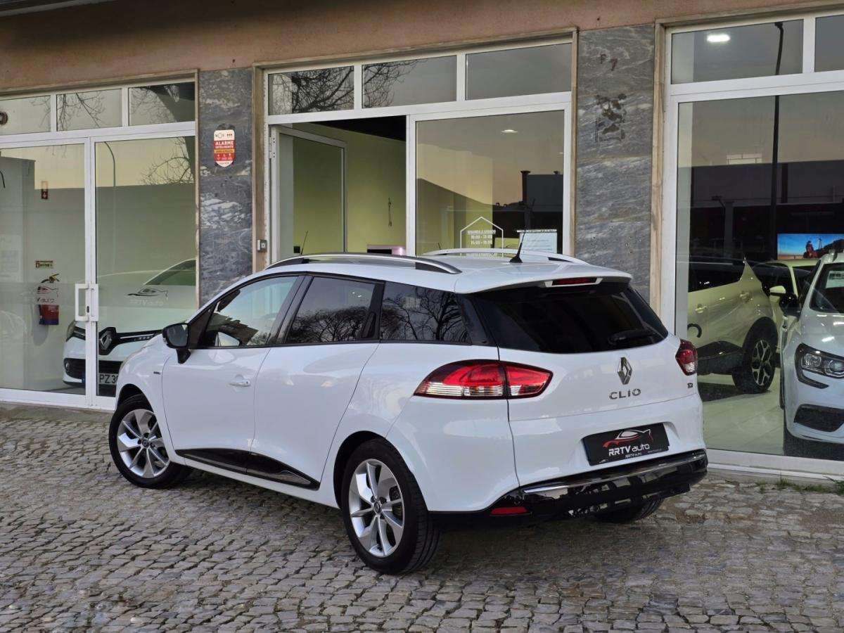 renault-clio-sport-tourer-2018-diesel-1461cc