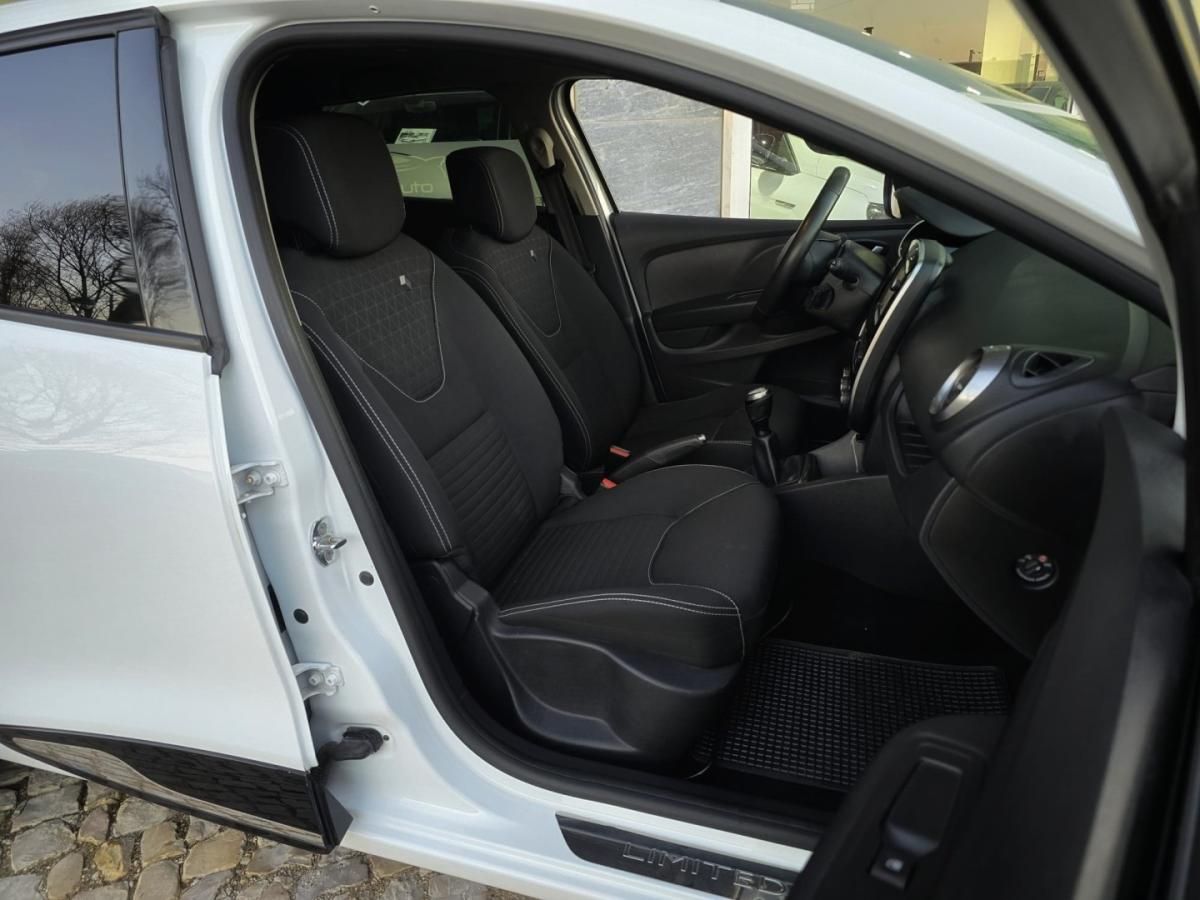 renault-clio-sport-tourer-2018-diesel-1461cc