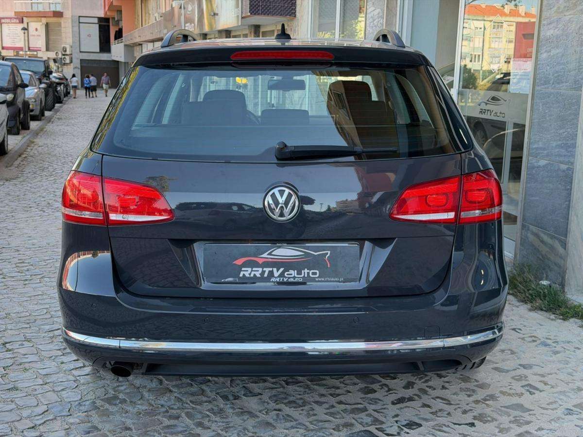 volkswagen-passat-variant-2012-diesel-1598cc