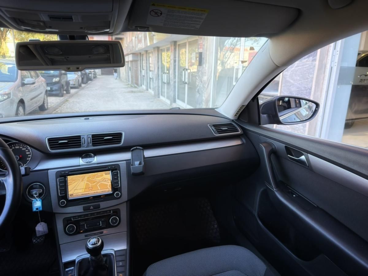 volkswagen-passat-variant-2012-diesel-1598cc
