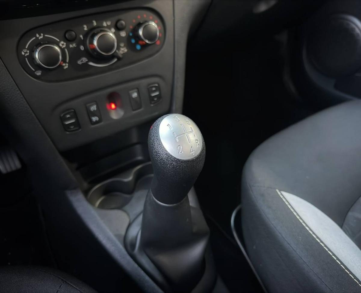 dacia-sandero-2016-gasolina-898cc