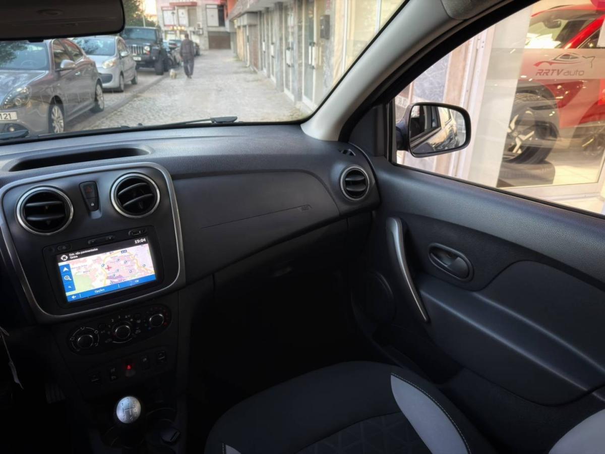 dacia-sandero-2016-gasolina-898cc