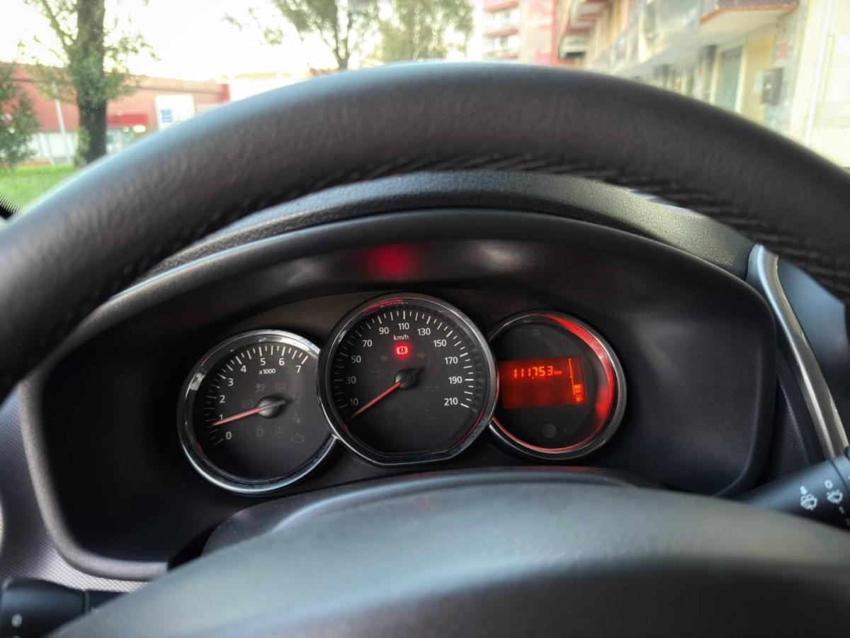 dacia-sandero-2016-gasolina-898cc
